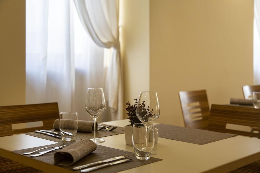 Antico Borgo Hotel 4*